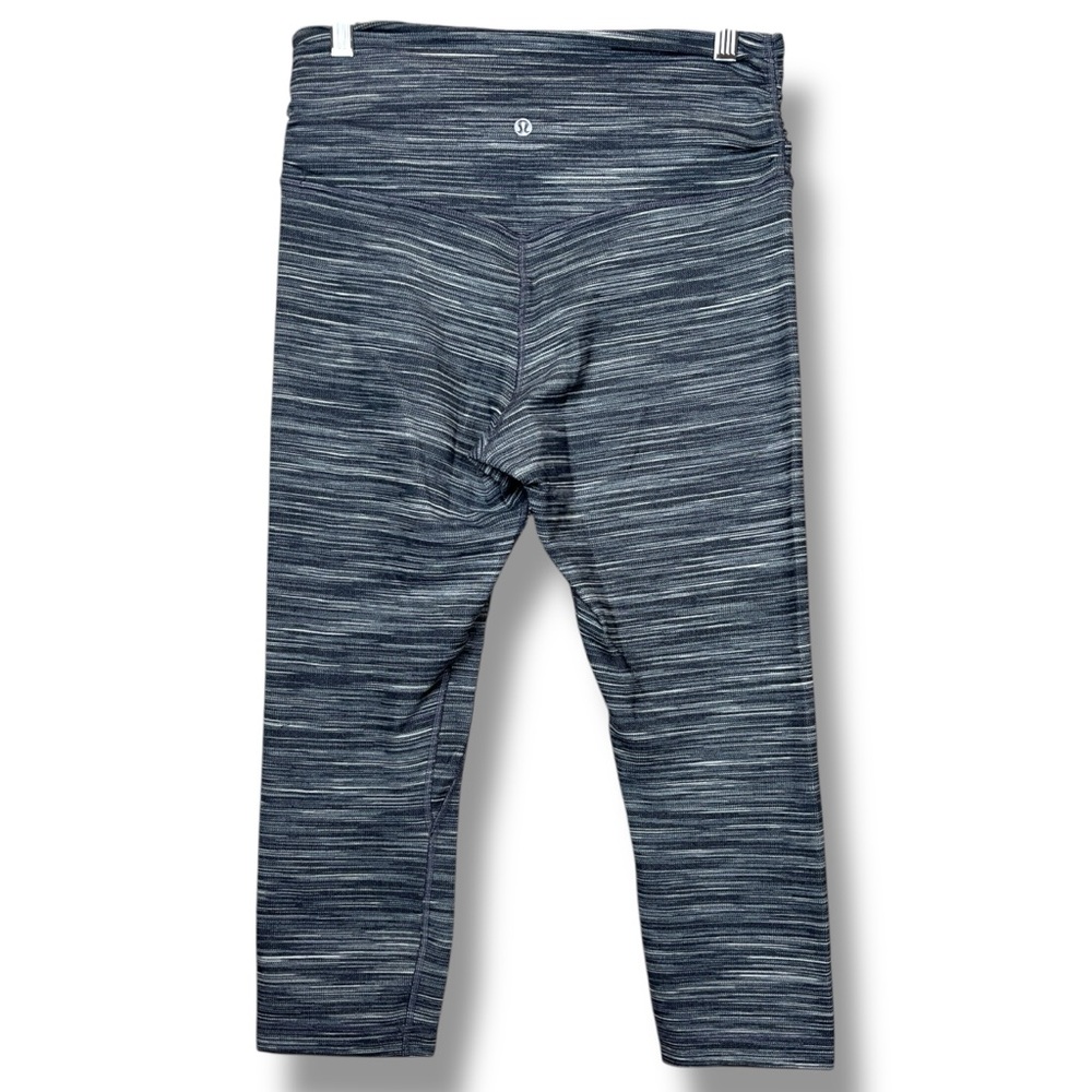 lululemon Align Crop 21” Cross Waist Mini Space Dye Herringbone Heathered Black - Picture 3 of 6